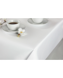 Obrus TB-200 plamoodporny 240x150 cm biały