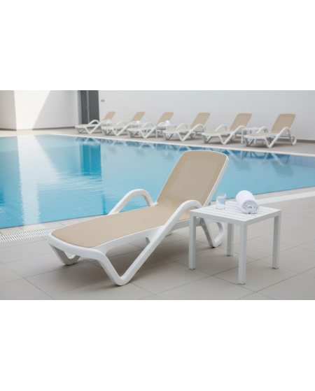 Leżak plastikowy Marina 1030