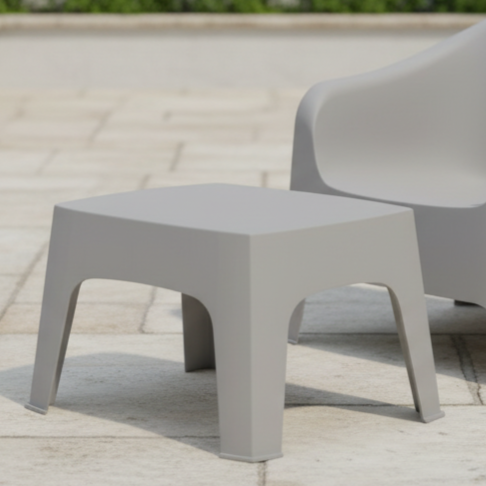 Stolik Duna-T 49x49 jasnoszary - aranżacja outdoor