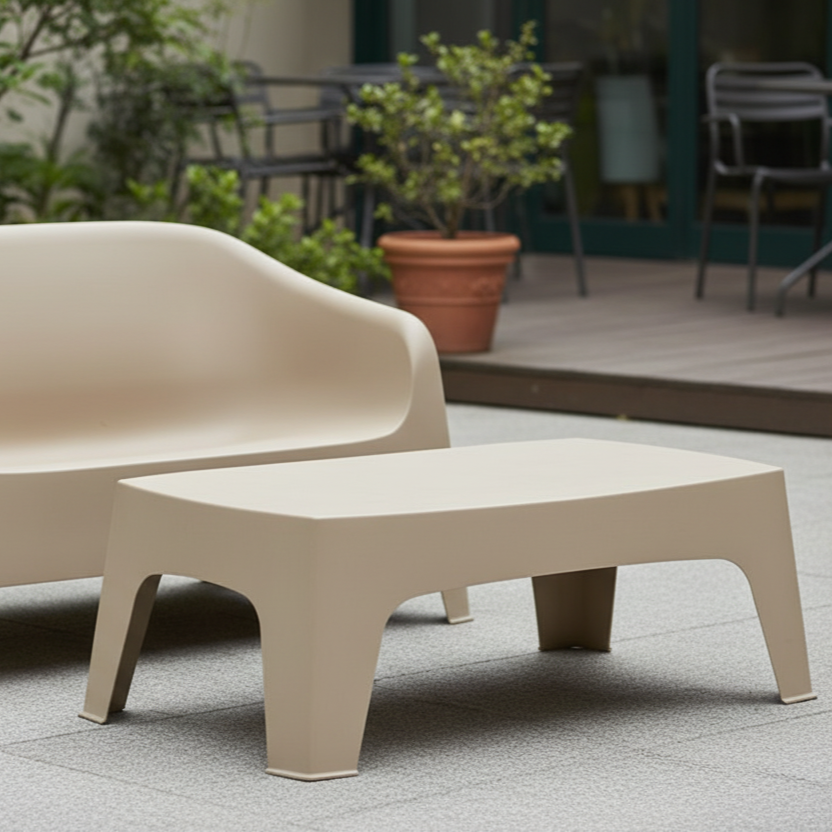 Stolik Duna-T 98x59 beżowy w aranżacji z ławką Duna Bench beżową