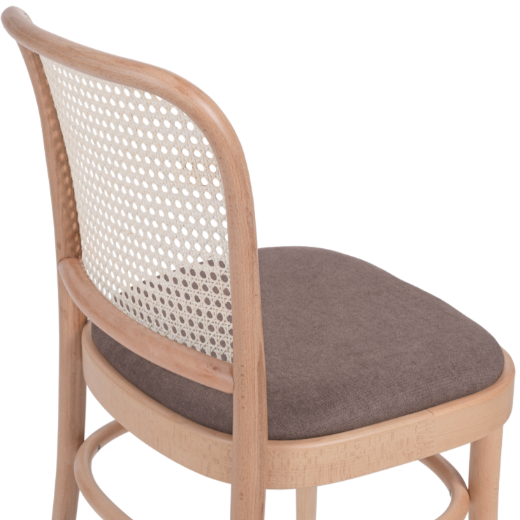 Krzesło gięte Loomi 811 rattan z tapicerowanym brązowym siedziskiem -oparcie tył