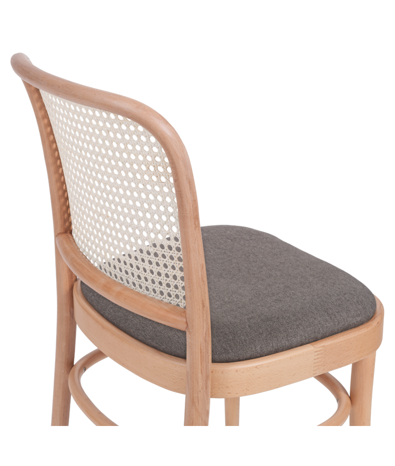 Krzesło gięte Loomi 811 Rattan z siedziskiem tapicerowanym ciemnobrązowym - tył izo