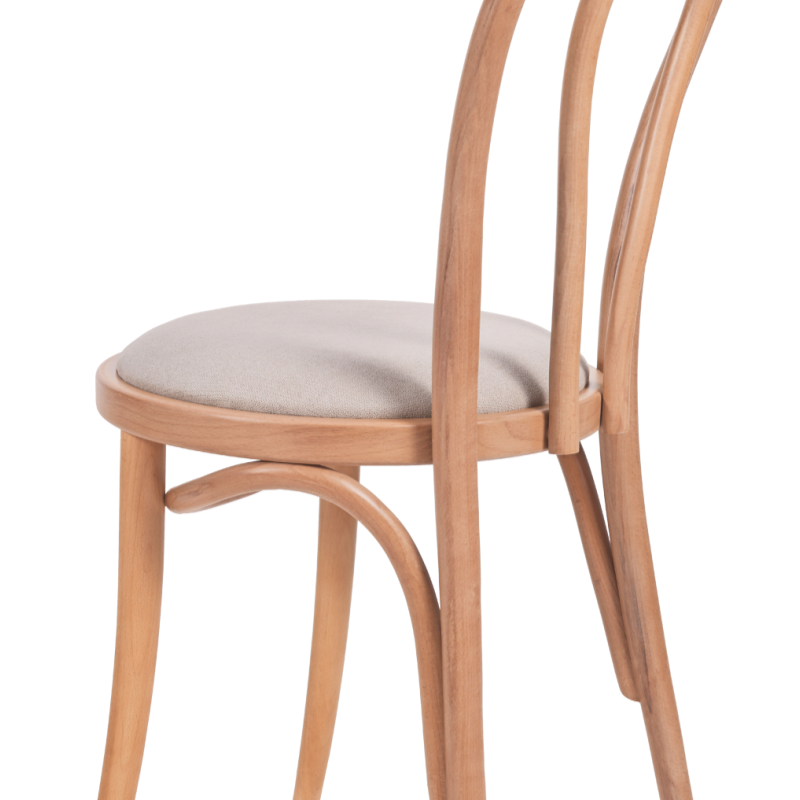 Krzesło drewniane Monet 18 naturalny z siedziskiem tapicerowanym w kolorze beżowym - widok izo od tyłu