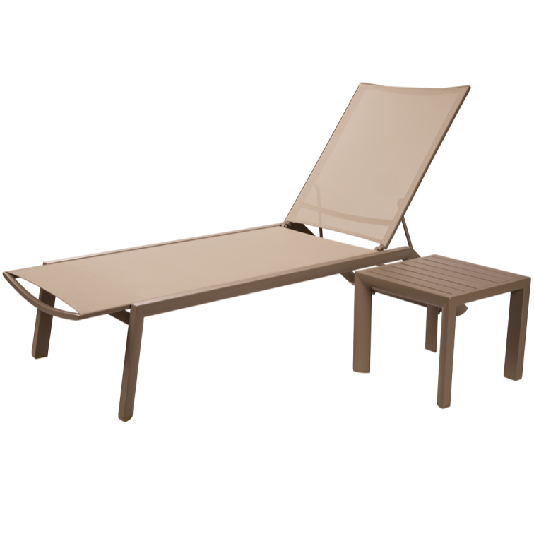 Leżak basenowy Riviera szampańsko-beżowy ze stolikiem Azura w kolorze szampańskim